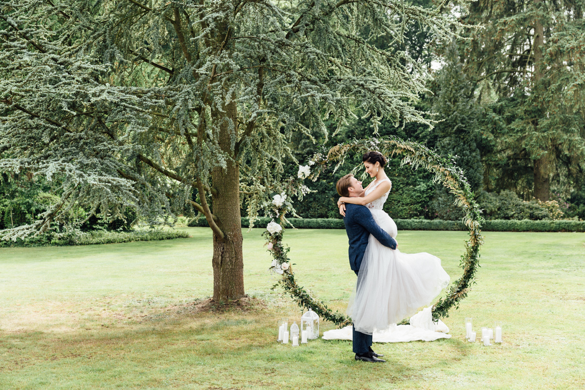 Fotograf Rocha Studio Osnabrück - Wedding Inspiration Shooting Leslie & Raphael mit Moon Gate