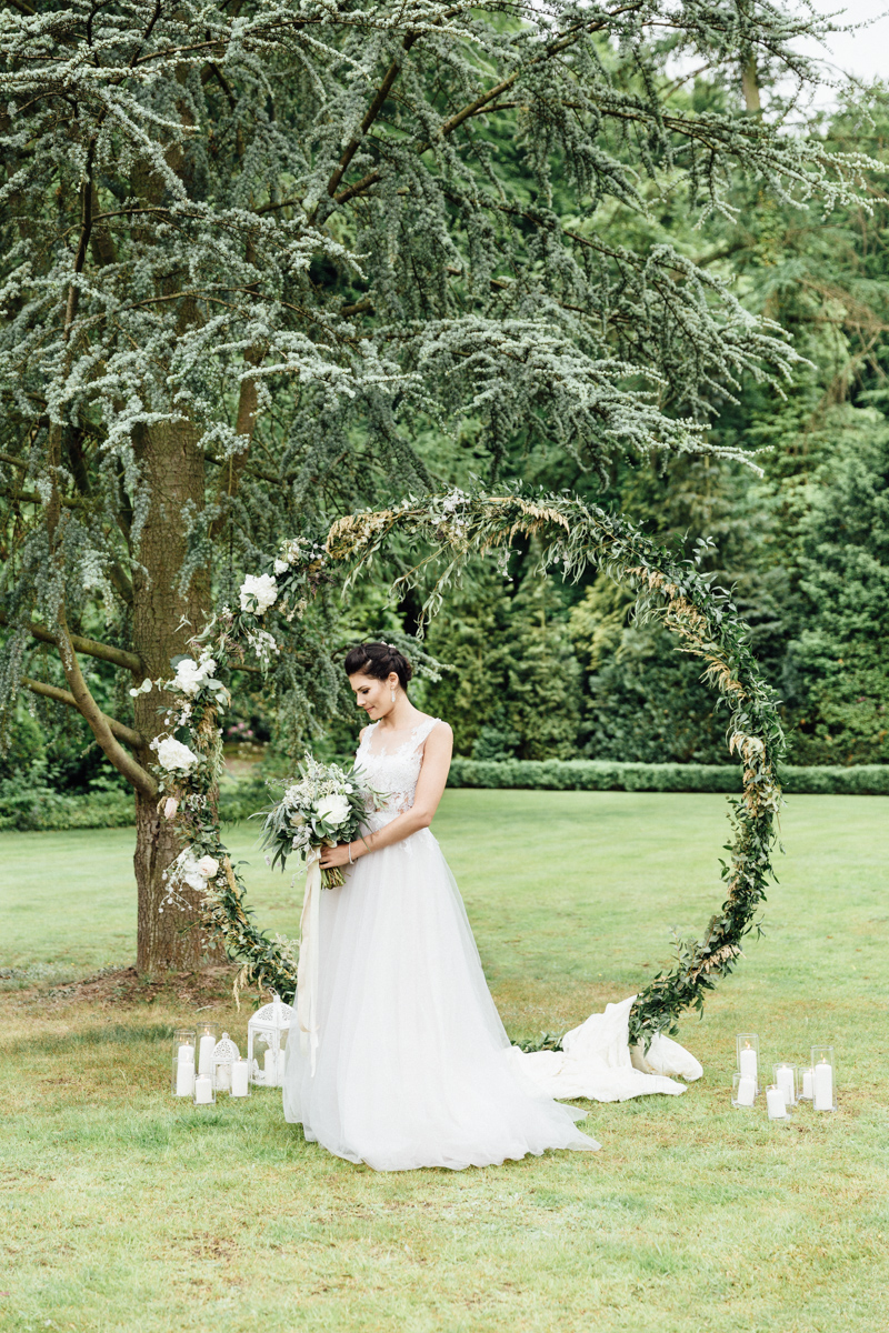 Fotograf Rocha Studio Osnabrück - Wedding Inspiration Shooting Leslie & Raphael mit Moon Gate