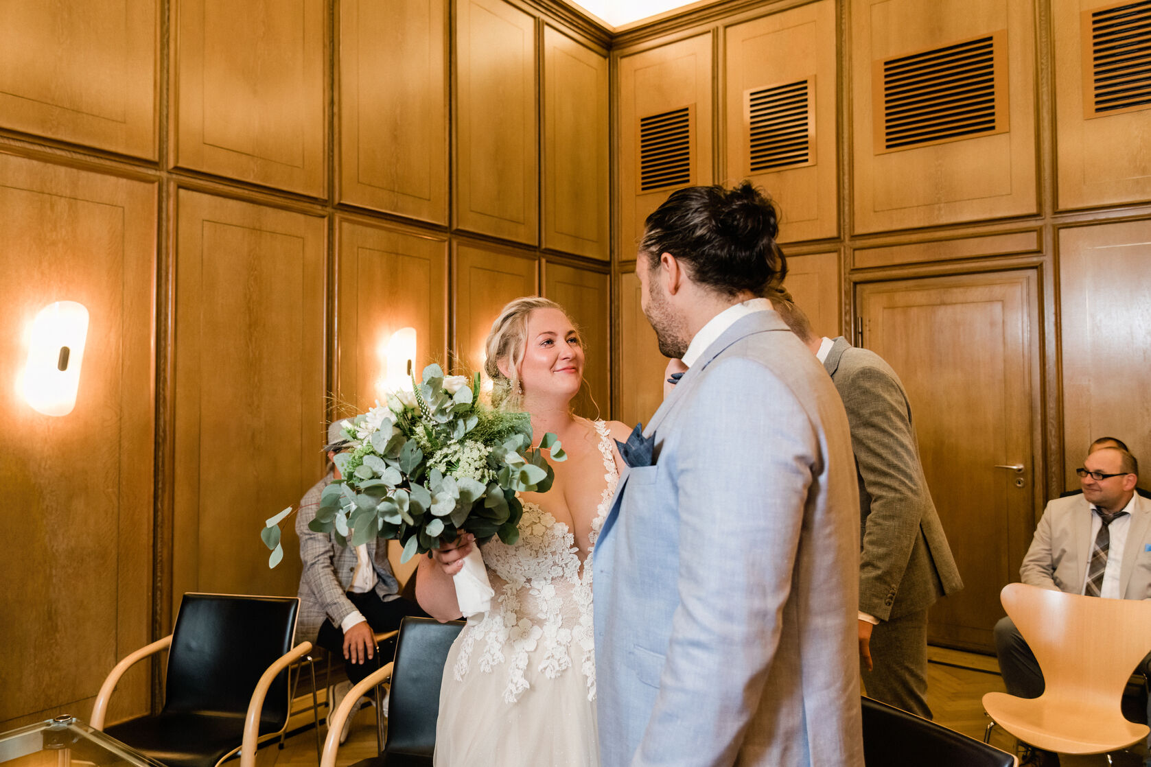 Fotograf Rocha Studio Osnabrück - Hochzeitsreportage Anne & Lars in der Stadtwaage Osnabrück und am Dock49