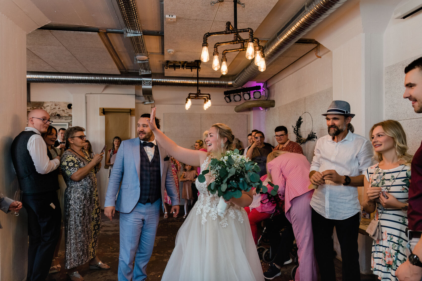 Fotograf Rocha Studio Osnabrück - Hochzeitsreportage Anne & Lars in der Stadtwaage Osnabrück und am Dock49